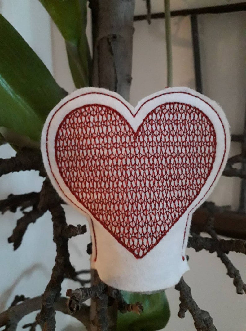 Tealight cover heart ITH embroidery file 10x10 image 2
