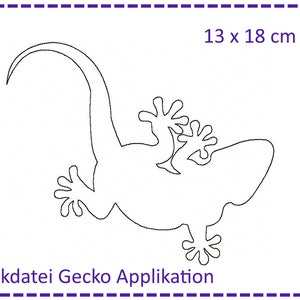 Puede incluir: Un dibujo en blanco y negro de un gecko, que mide 13 x 18 cm. La imagen está etiquetada como "Stickdatei Gecko Applikation".