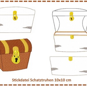 Könnte beinhalten: Eine braune Holzkiste mit goldenen Akzenten und einem Schloss. Die Kiste ist in einem Bild geschlossen und in einem anderen geöffnet. Die Kiste ist 10 cm x 10 cm groß.