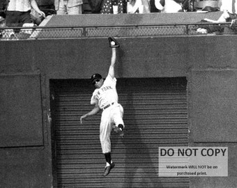 Willie Mays Photo: Spectacular Catch, New York Giants, Polo Grounds