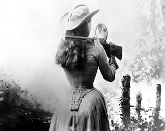 Annie Oakley American Sharpshooter Exhibition Shooter - 5X7, 8X10 or 11X14 Photo (FB-576)