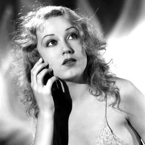 Fay Wray in the 1933 Film Classic &quot;King Kong&quot; - 5X7, 8X10 or 11X14 Publicity Photo (DA-755)