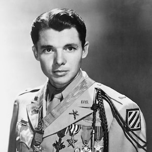 First Lieutenant Audie Murphy in 1948 - 5X7, 8X10 or 11X14 U.S. Army Photo (YW-016)
