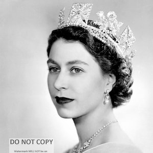 Her Majesty Queen Elizabeth II - 5X7, 8X10 or 11X14 Photo (CC-620)
