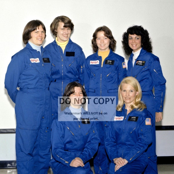 NASA's First Class of Female Astronauts Including Sally Ride - 5X7, 8X10 or 11X14 Photo (OP-847)