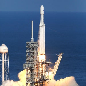 SpaceX Falcon Heavy Lift Off Photo: NASA Kennedy Space Center Print