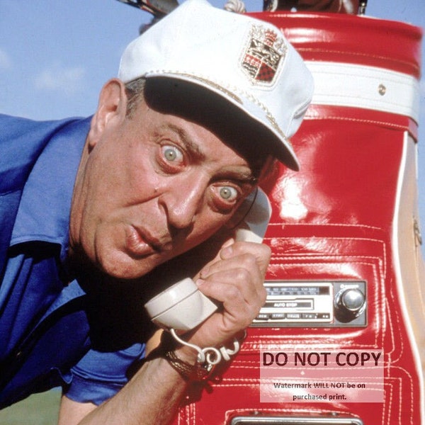 Rodney Dangerfield in the 1980 Film "Caddyshack" - 5X7 or 8X10 Publicity Photo (ZZ-476)