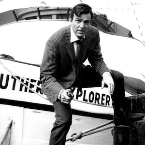 Mike Connors as &quot;Joe Mannix&quot; in the CBS Television Series &quot;Mannix&quot; - 5X7, 8X10 or 11X14 Publicity Photo (AB-018)