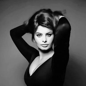 Sophia Loren Legendary Actress - 5X7 or 8X10 Publicity Photo (OP-846)
