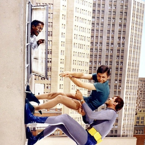 Adam West, Burt Ward & Sammy Davis, Jr. In "Batman" - 5X7 or 8X10 Publicity Photo (DD-063)