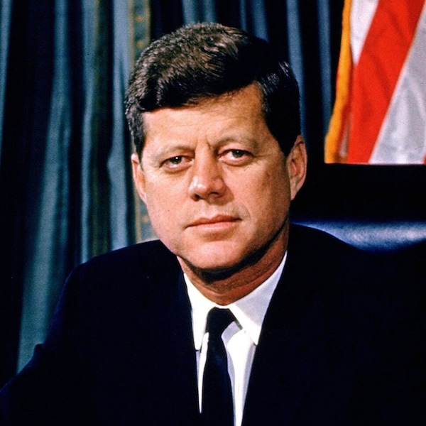 John F. Kennedy - 35th President of the United States - 5X7 or 8X10 Photo (EP-964)