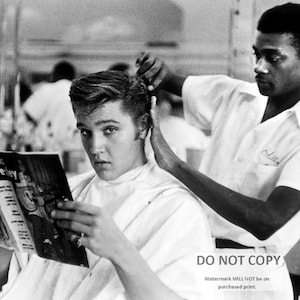 Elvis Presley Getting His Haircut at Jim&#39;s Barber Shop in Memphis, Tennessee - 5X7, 8X10 or 11X14 Photo (RT-472)