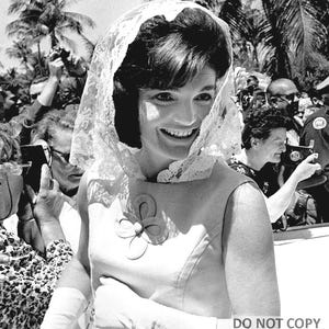 Jacqueline &quot;Jackie&quot; Kennedy Leaving the Palm Beach Family Hone in 1963 - 5X7, 8X10 or 11X14 Photo (DA-286)