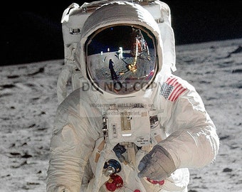 Astronaut Buzz Aldrin on the Moon During Apollo 11 - 8X10 NASA Photo (BB-945)