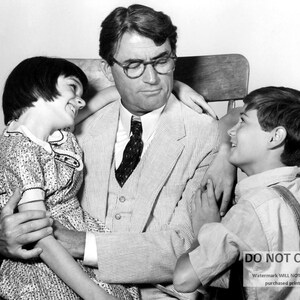 Gregory Peck, Mary Badham and Phillip Alford in &quot;To Kill a Mockingbird&quot; - 5X7, 8X10 or 11X14 Photo (AZ-495)