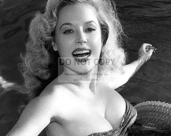 BETTY BROSMER MODEL PIN-UP DA-228 8X10 PUBLICITY PHOTO BETTY BROSMER MODEL PIN-UP DA-228 8X10 PUBLICITY PHOTO