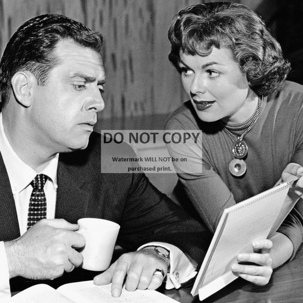 Raymond Burr and Barbara Hale in The TV Program "Perry Mason" - 5X7, 8X10 or 11X14 Publicity Photo (FB-196)