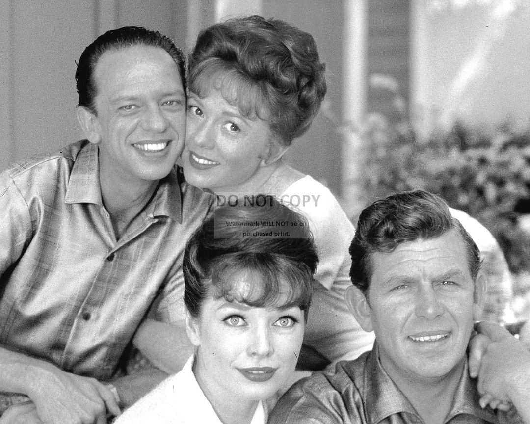 Andy, Barney, Helen & Thelma Lou in the Andy Griffith Show 8X10 or