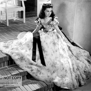 Vivien Leigh in the Film Epic &quot;Gone With The Wind&quot; - 8X10 or 11X14 Photo (AB-304)
