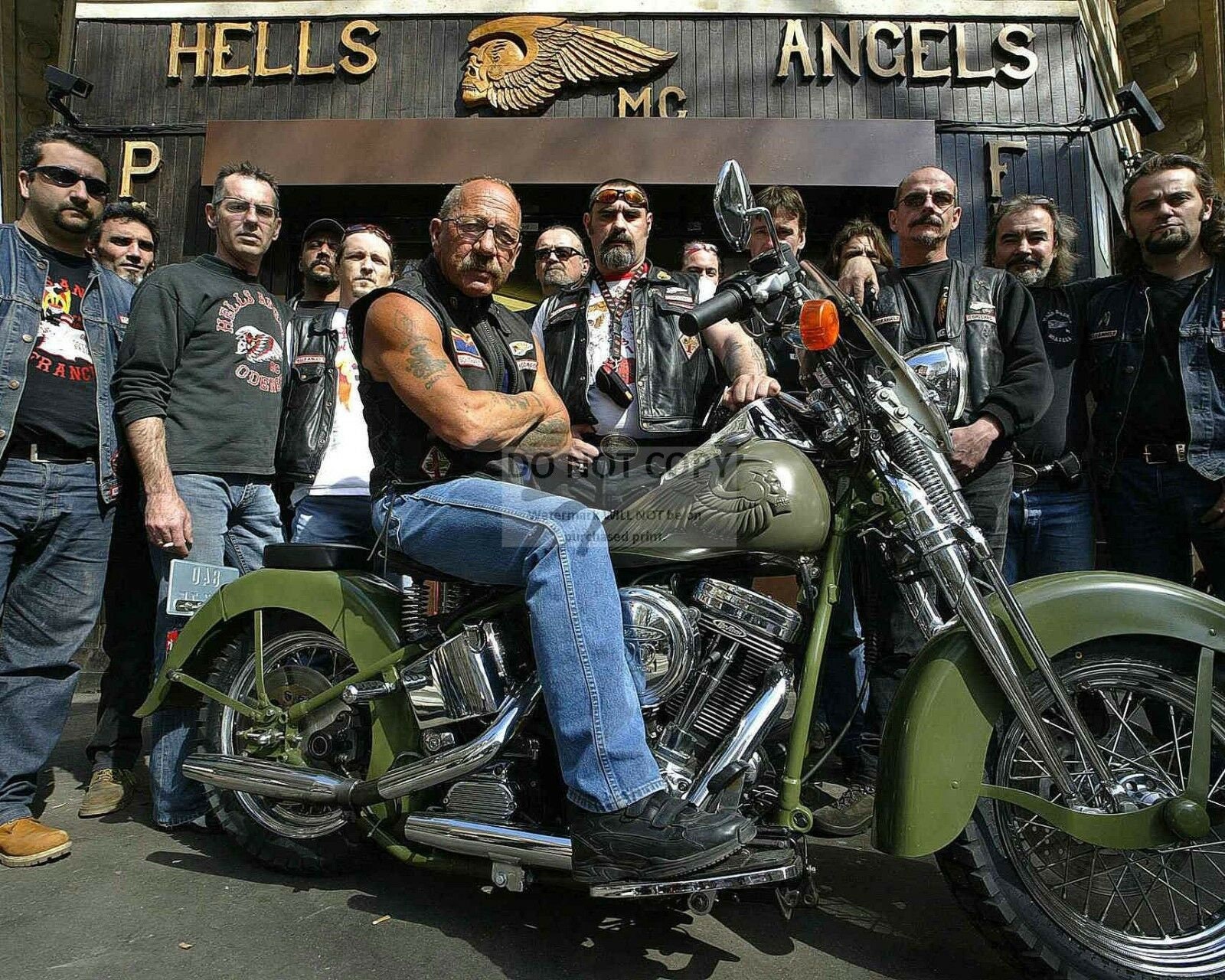 Sonny Barger Oakland Hells Angels Founder With Others 8X10 or 11X14 Photo  YW-002 