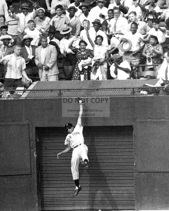 Willie Mays Baseball Hall of Famer Making a Spectacular Catch 