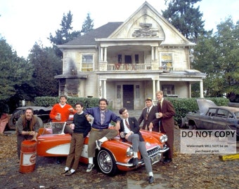 Cast From the 1978 Film "National Lampoon's Animal House" John Belushi, Tim Matheson - 8X10 Photo (ZY-476)