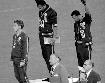 Affiche Sur Toile Vintage 1968 Mexico Olympics – Black Power Salute Tommie Smith & John Carlos 60x90 Cm Sans Cadre