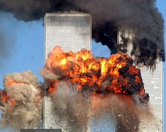 9/11 World Trade Center Photo: United 175 Crash - Etsy