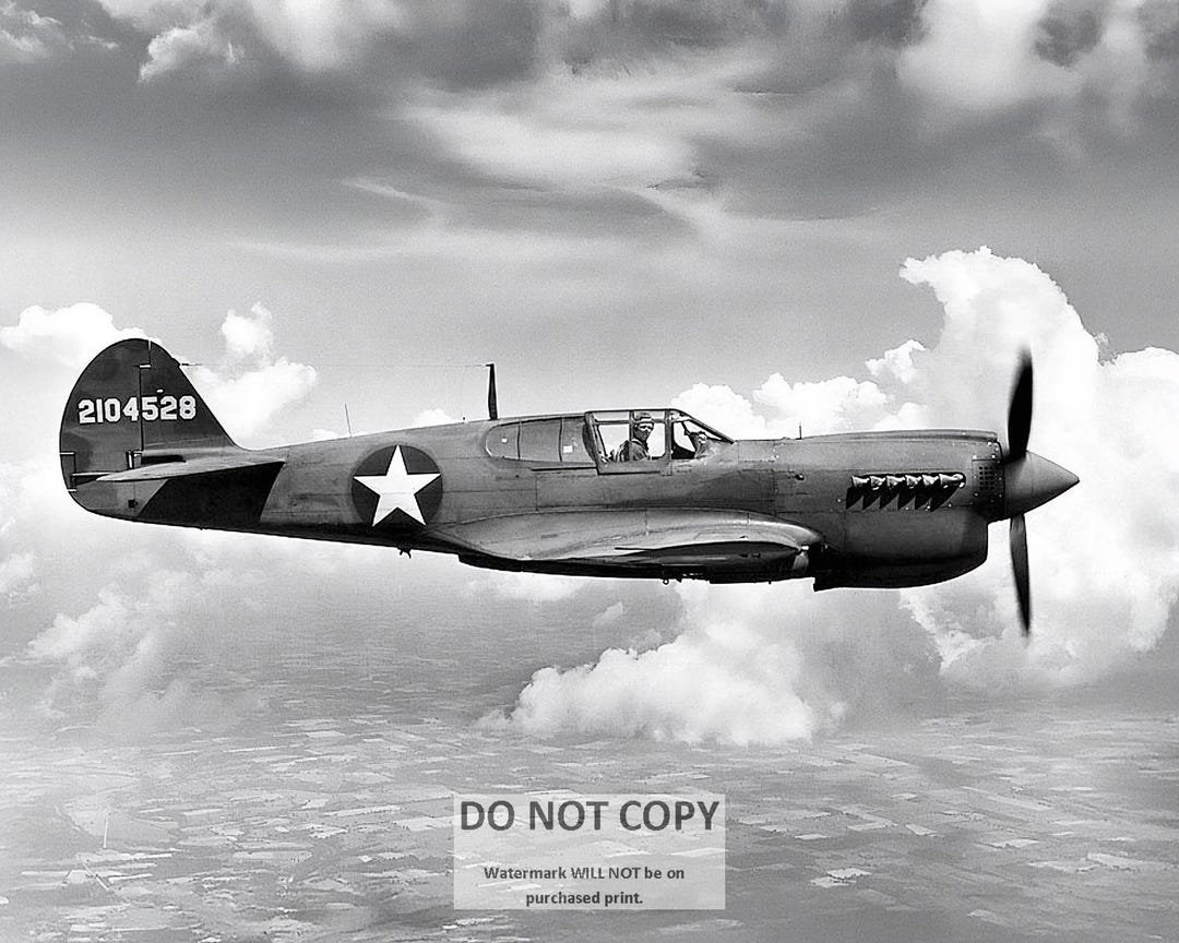 Curtiss P40 Warhawk Fighter Ground Attack Aircraft in Flight - 5X7 or ...
