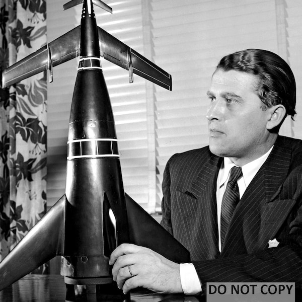 Dr. Wernher Von Braun with an Early Proposal Rocket Model - 8X10 or 11X14 NASA Photo (BB-005)