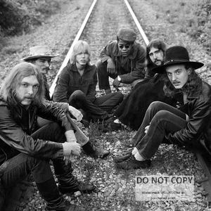 The Allman Brothers Band Southern Rock Pioneers - 5X7, 8X10 or 11X14 Publicity Photo (ZY-938)