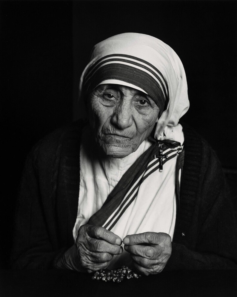 8X10 or 11X14 Photo 5X7 Mother Teresa AA-007
