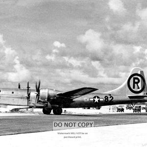 Enola Gay Bomber Returns to Base After Hiroshima Mission - 5X7, 8X10 or 11X14 Photo (AZ-639)