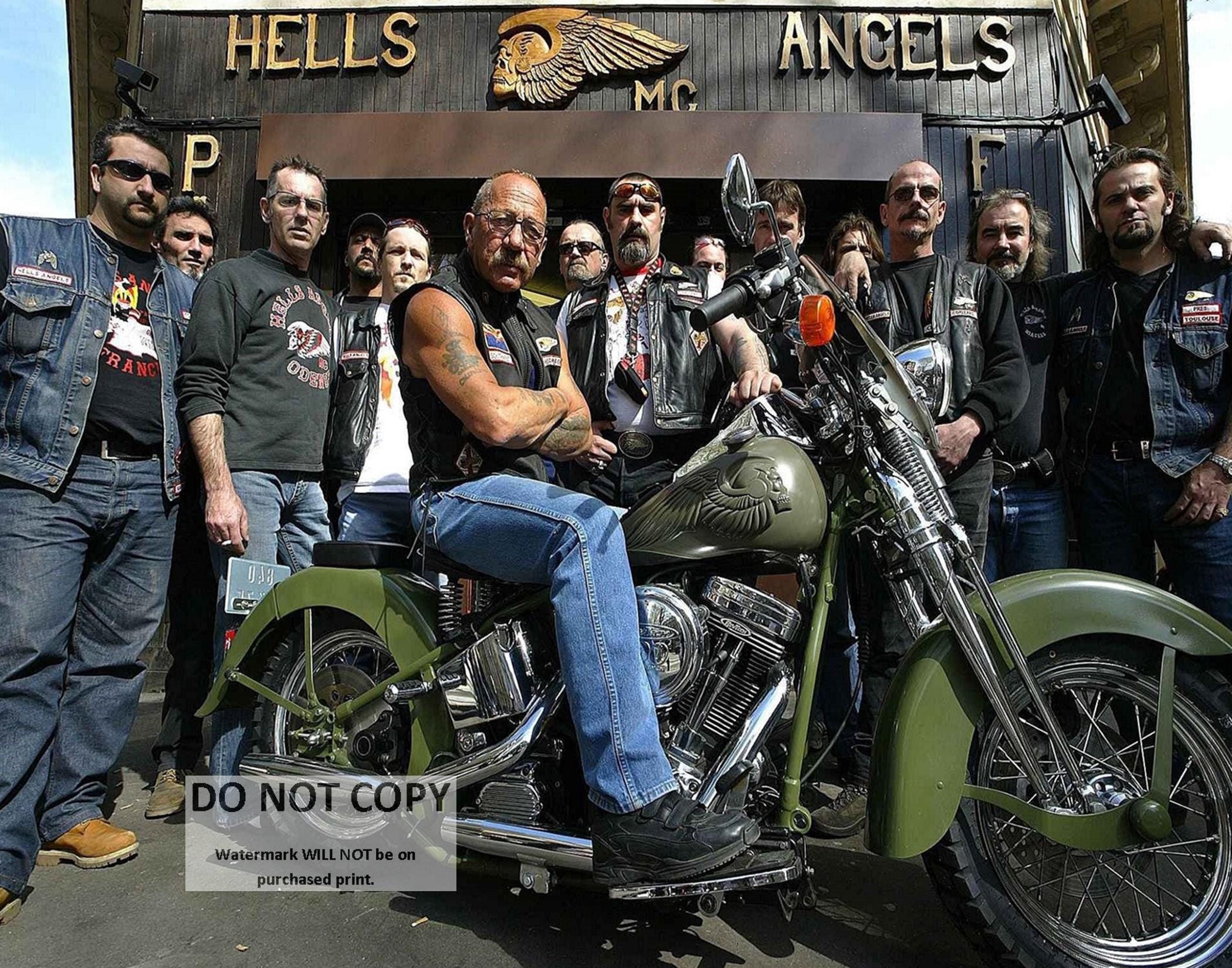 Sonny Barger Oakland Hells Angels Founder with Others 8X10 or 11X14 Photo YW-002 - Etsy 日本 Sonny Barger Oakland Hells Angels Founder with Others 8X10 or 11X14 Photo YW-002 - Etsy 日本