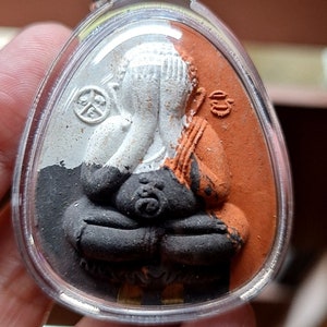 Thai Amulett Phra Pidta geschlossenes Auge Buddha Lp Koon Wat Banrai BE 2537 mit Gold Takrut