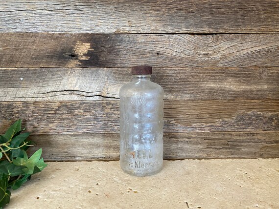 Vintage Shell Kleenz Glass Bottle With Rusty Cap Etsy 日本
