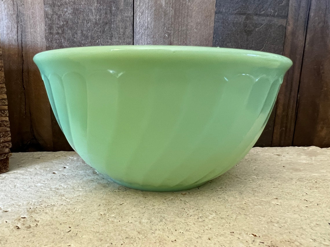 Vintage Unmarked Jadeite Mixing Bowl Etsy