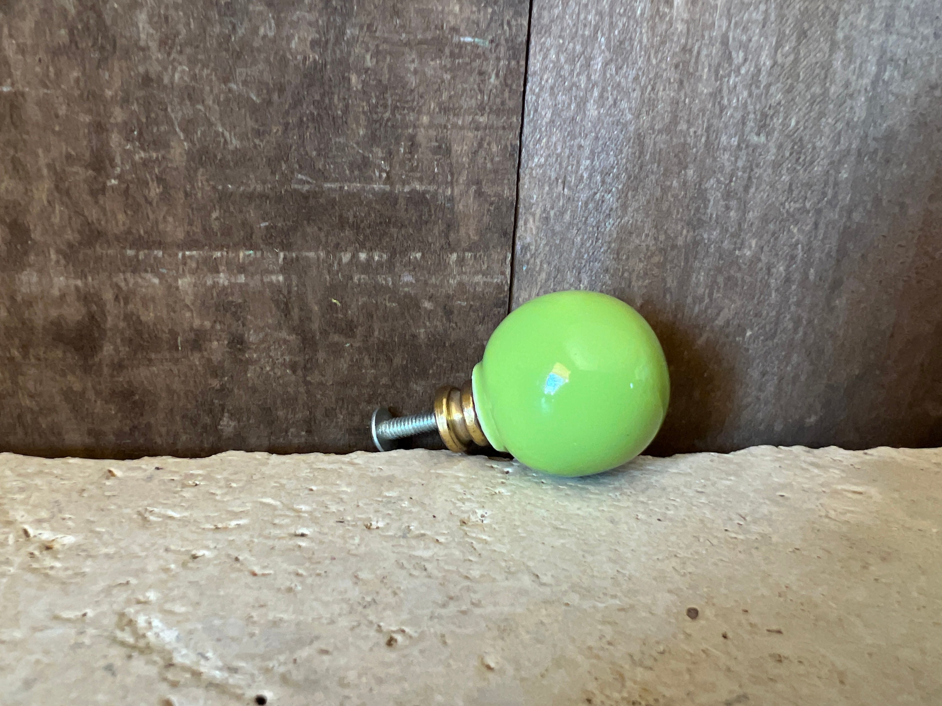 Set of 4 Vintage Ceramic Lime Green Drawer Pulls Knobs Etsy
