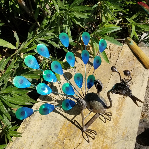 Vibrant Metal Yard Art Rocking Peacock Lawn Decoration Blue Green Peacock Feathers