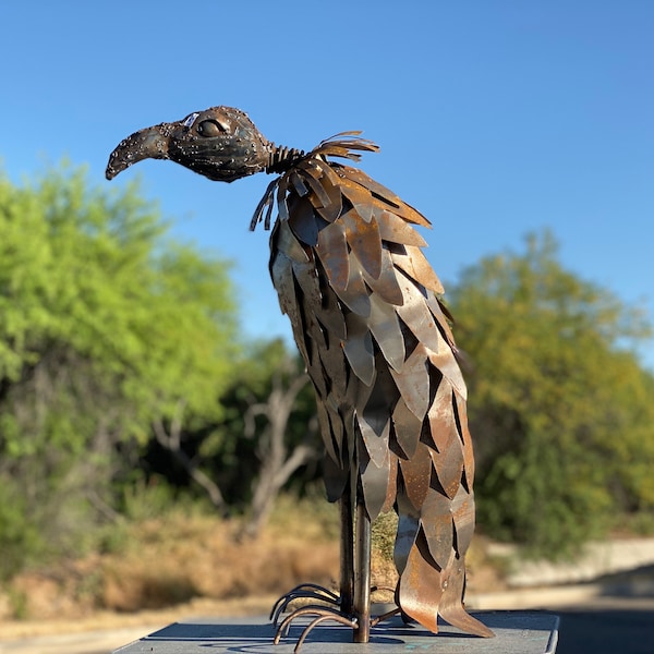 Handcrafted Rustic Metal Vulture Yard Art: Desert Buzzard Sculpture