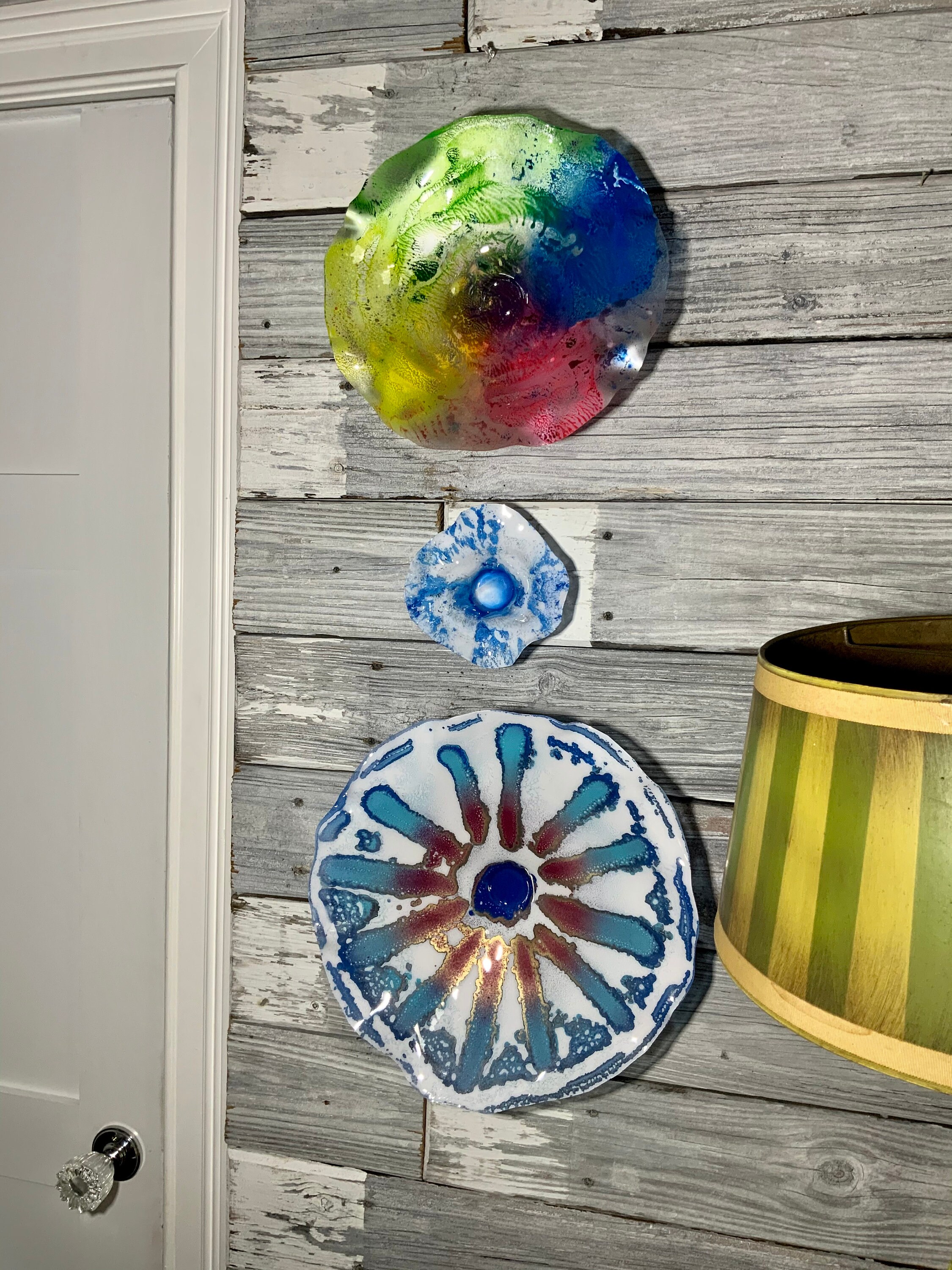 Wall flower silver/blue/pink/yellow/green 13” recycled plastic/looks ...