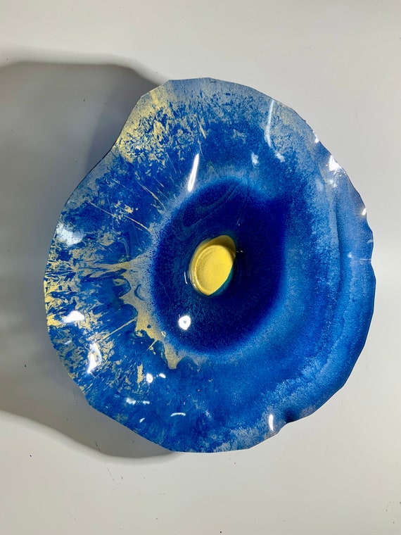 Small wall flower plate eco art 9” handmade eco friendly plastic Todd Lynd art/blue/gold/kitchen home decor/looks like glass/ceiling mount