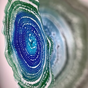 Plato de escultura de pared verde/azul/Aqua/blanco 20" arte de pared extra grande hecho a mano hasta ventana de plástico en ciclo que cuelga la decoración del hogar / parece vidrio