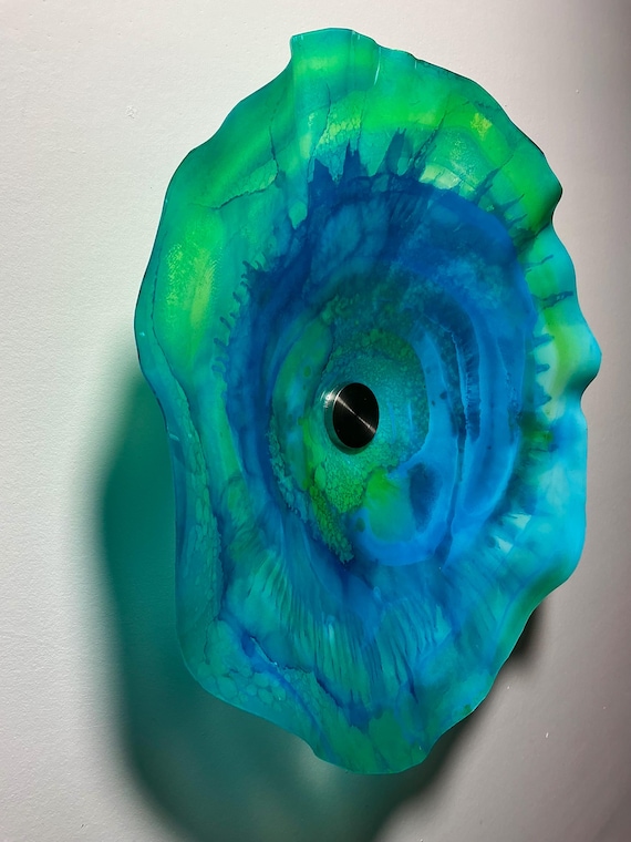 Recycled PET Wall Flower Art – blue & green Glass-Like Finish (15-16 Inch)