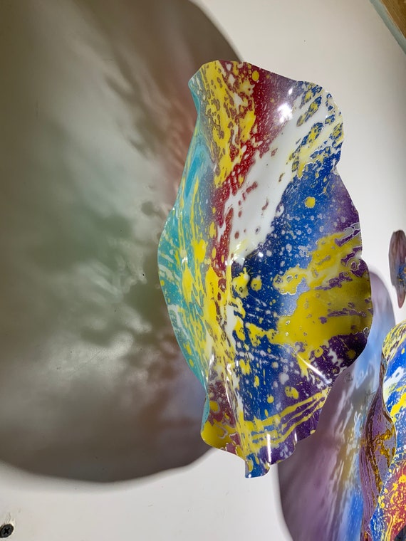 Wall flower mural set 5 Blue/red/purple/yellow/aqua handmade/bedroom decor platter art/eco-friendly plastic looks like glass/ceiling hanging