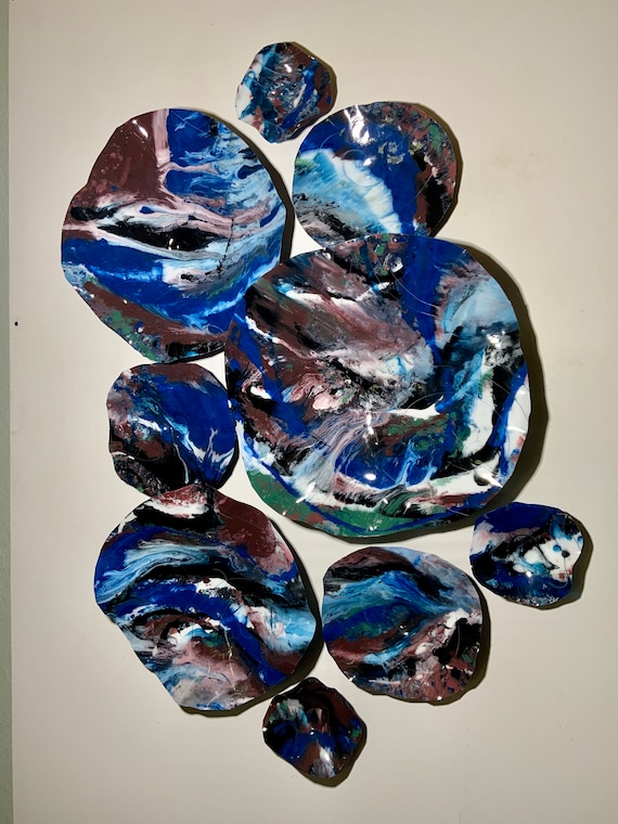 Original handmade round wall flower boho home decor set of 9 Blue/brown/black/white/green/eco-friendly plastic/looks like glass