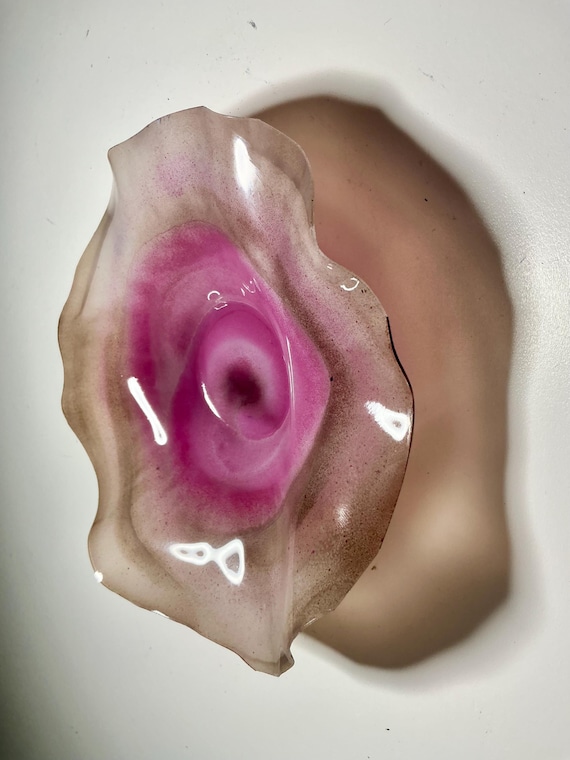 Home decor Wall flower art- handmade from up cycled Polymer- pink & taupe –  5-6 Inch (Glass Look)