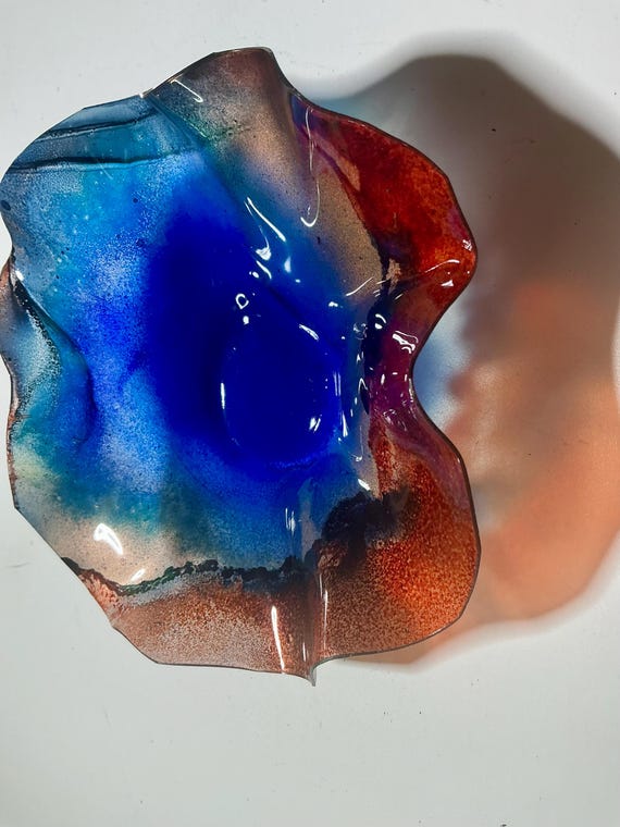 Recycled polymer Wall Flower: Minimalist Indoor and Outdoor Decor blue & Terra cotta - looks like glass