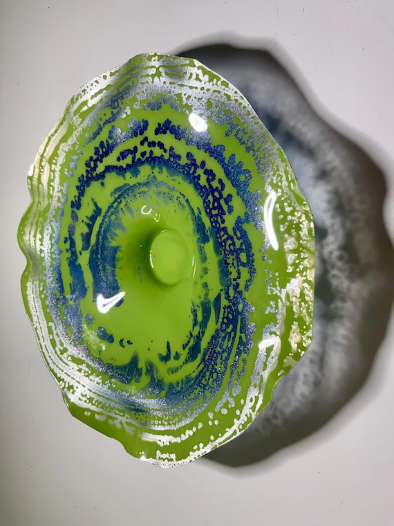 Handmade goods recycled plastic artwork Small Wall flower 9”green/silver/blue environment friendly art home boho wall decor/looks like glass