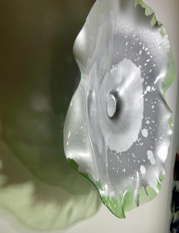 Todd Lynd up cycled PET Wall Flower Art (13 Inch), Green Silver Home Decor